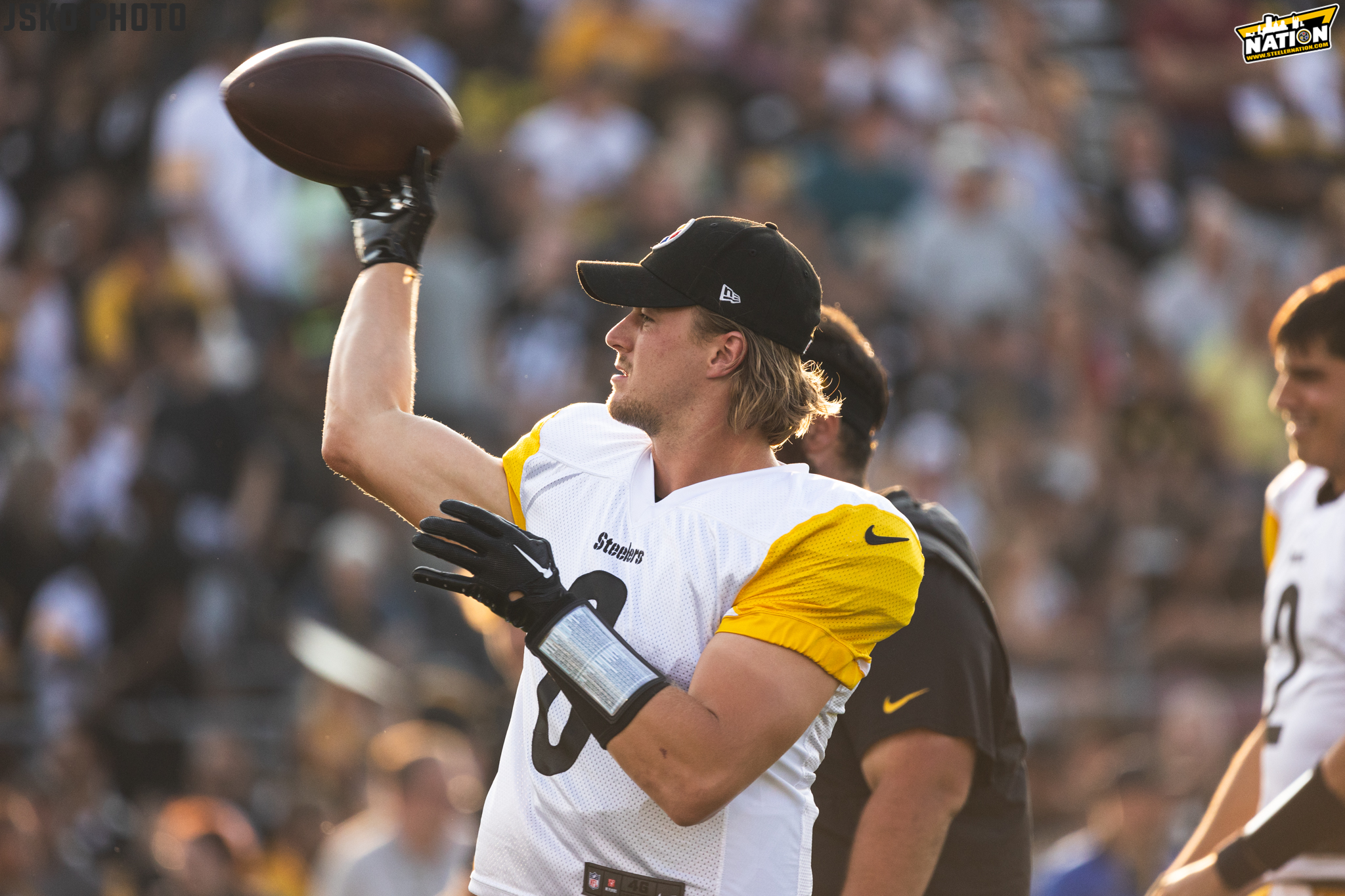 Steelers Kenny Pickett Absolutely Slammed By A Brutal Antonio Brown